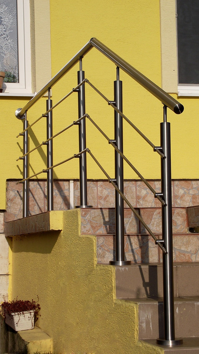 Rozsdamentes pálcás lépcsőkorlát, polírozott